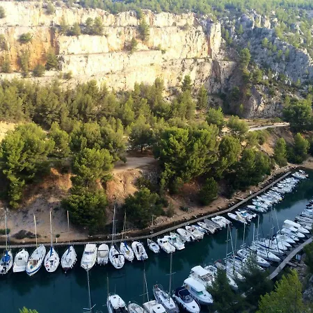 アパート La Cassidaine